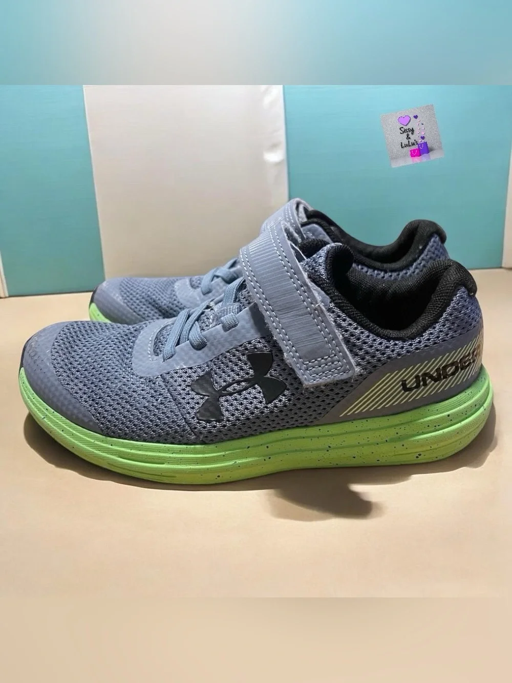 Under Armour Boys Running Sneakers Gray Neon Green Hook & Loop Size 1Y